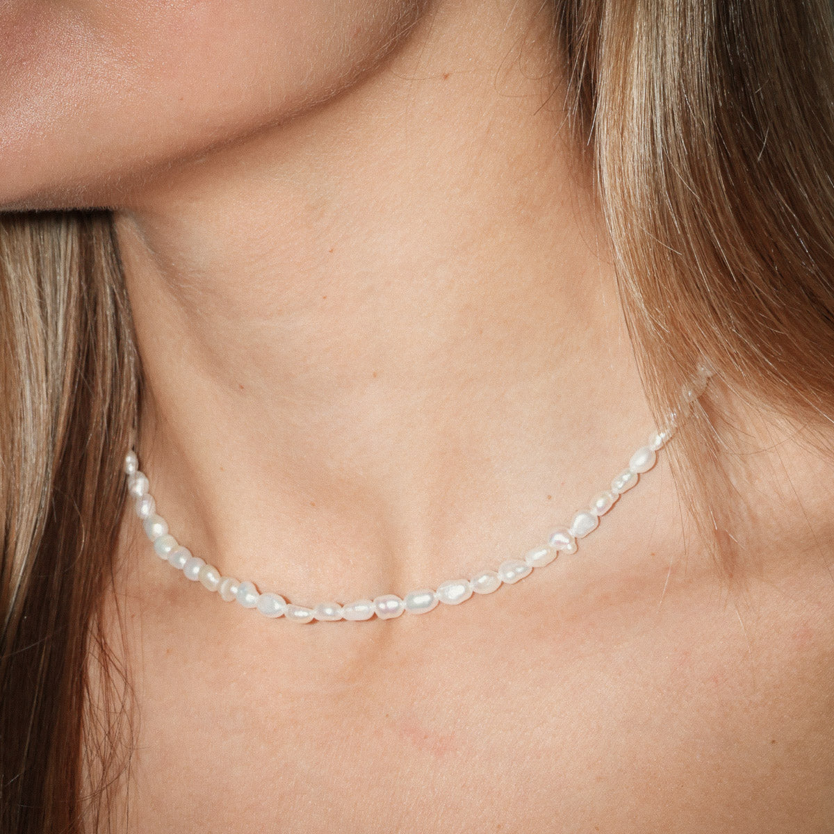 Small Pearl Choker