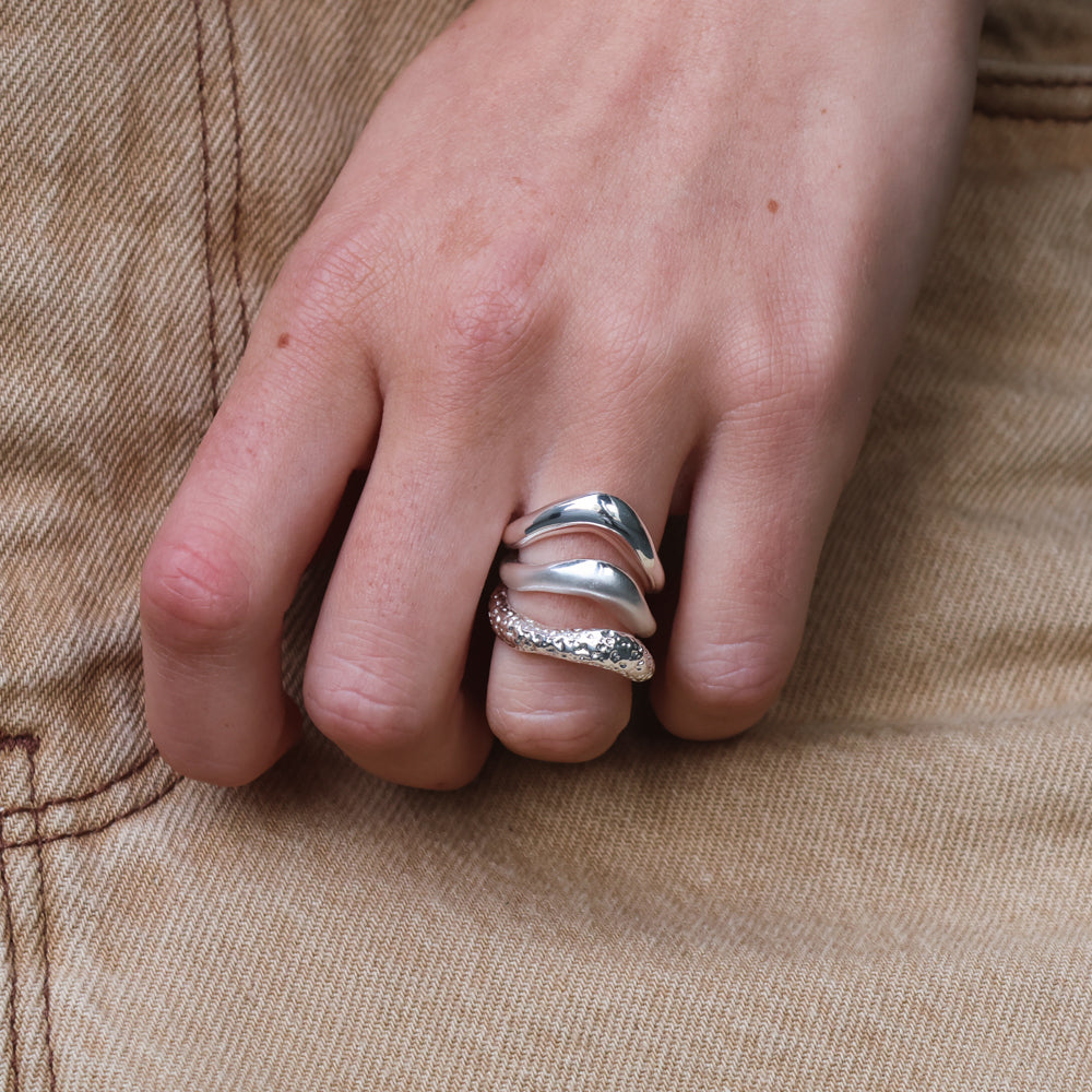Curva Brushed Ring wintherstudio-dk
