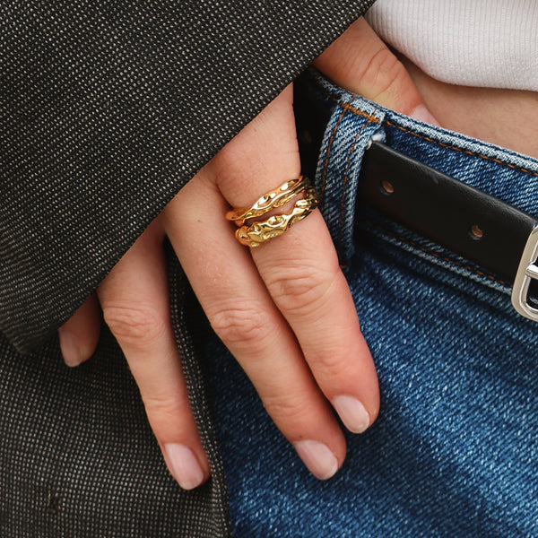 Simple Poimu Ring